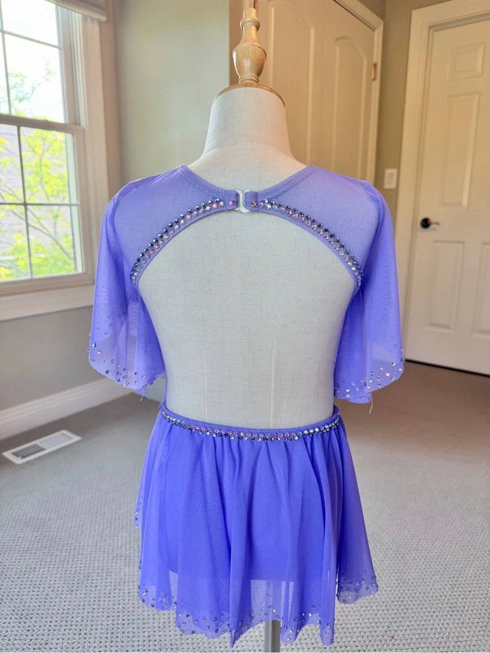 Beautiful lavender lilac purple custom lyrical costume!! Size 7/8